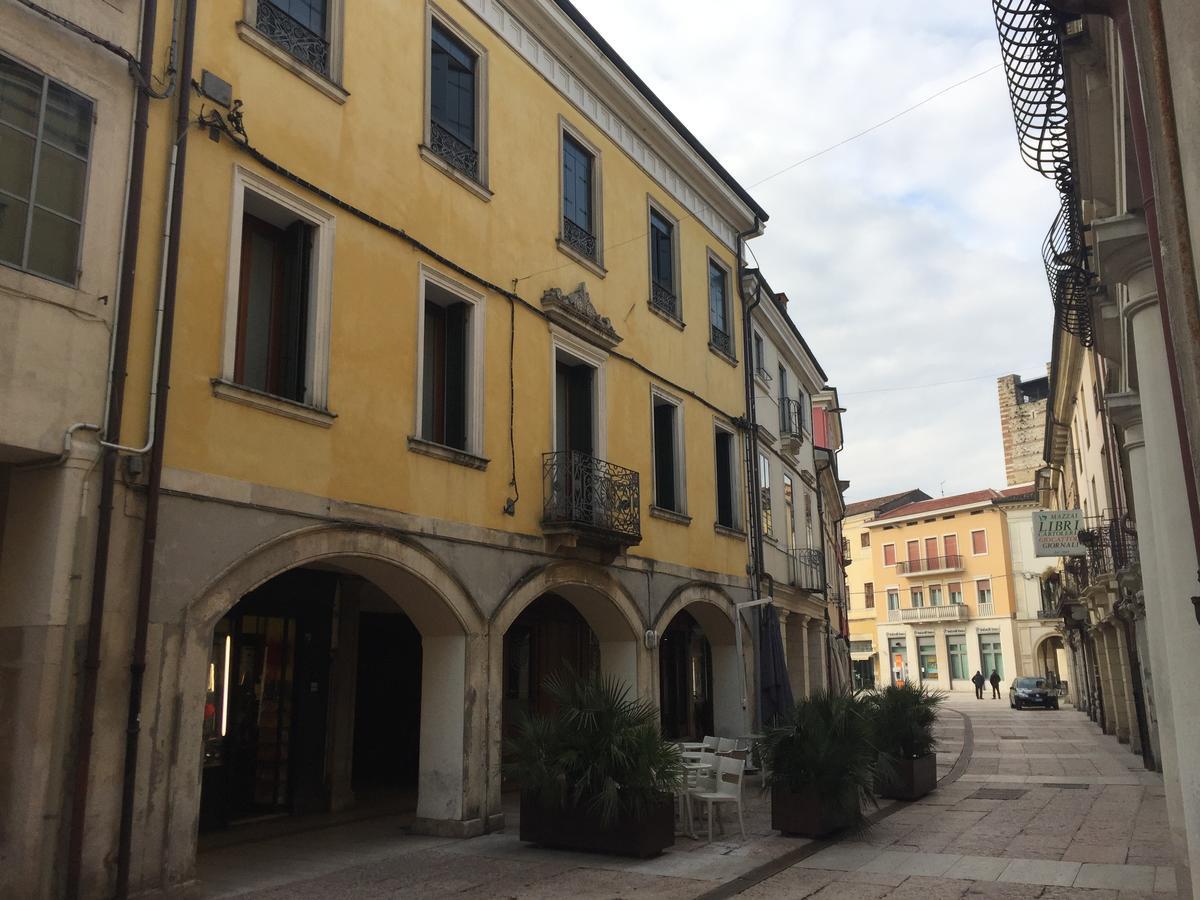 B&B Via Garibaldi Lonigo Exterior foto